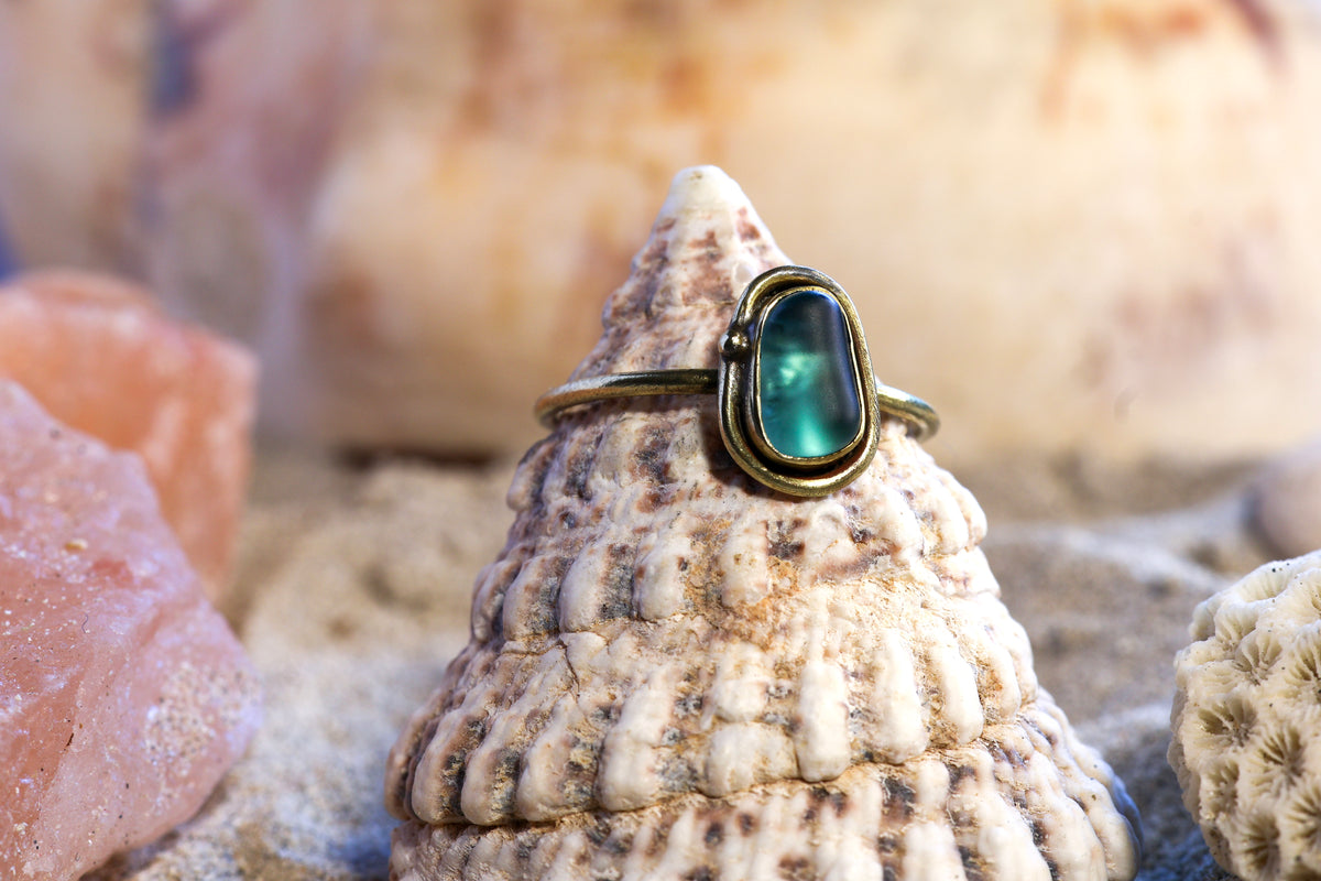 Brass Ring – Earthly Treasures - Sea Glass - Teal - O+ / 7.75