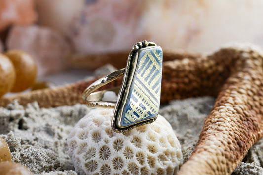 Brass Ring - Vintage Porcelain - Blue Gold - P+ / 8.25
