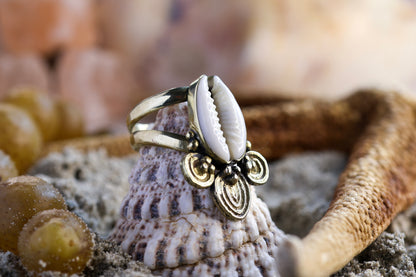 Brass Ring – Ocean Lover - Bohemian Cowrie Shell – O+ / 7.5