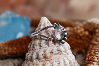Sterling Silver 925 Ring - Ocean Dreamer - Moonstone - P+ / 8,25