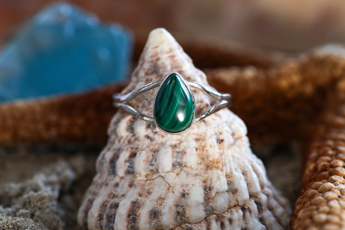 Sterling Silver 925 Ring - Timeless Treasures - Malachite - Q+ / 8.75