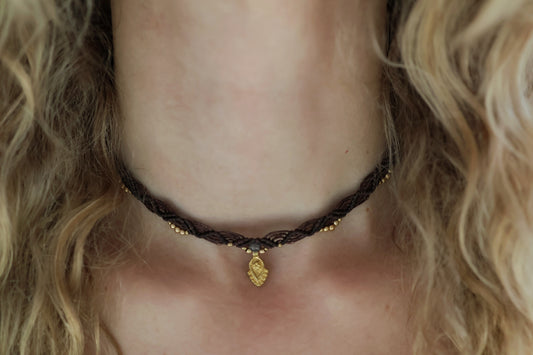 Macramé Choker - Brass / Brown / B6 / Labradorite