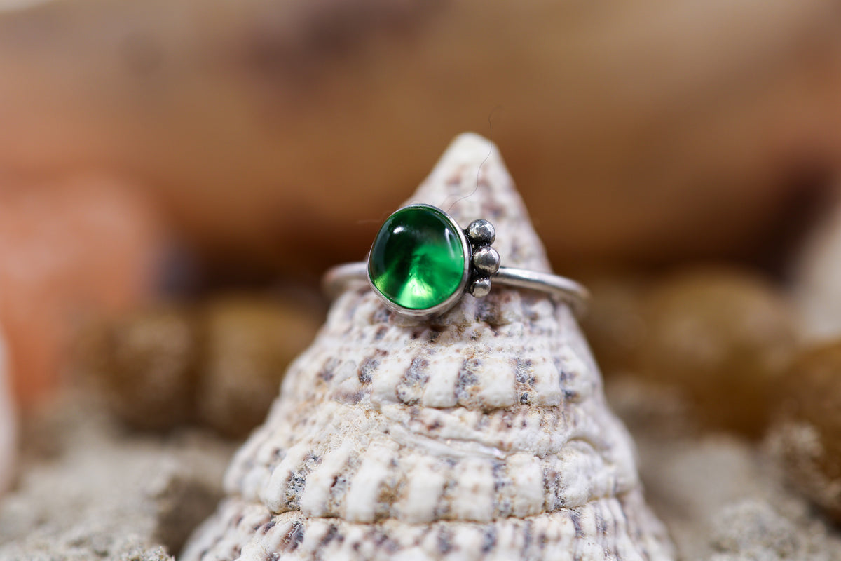 Sterling Silver 925 Ring - Simple Magic - Sea Glass - Green - P+ / 8.25