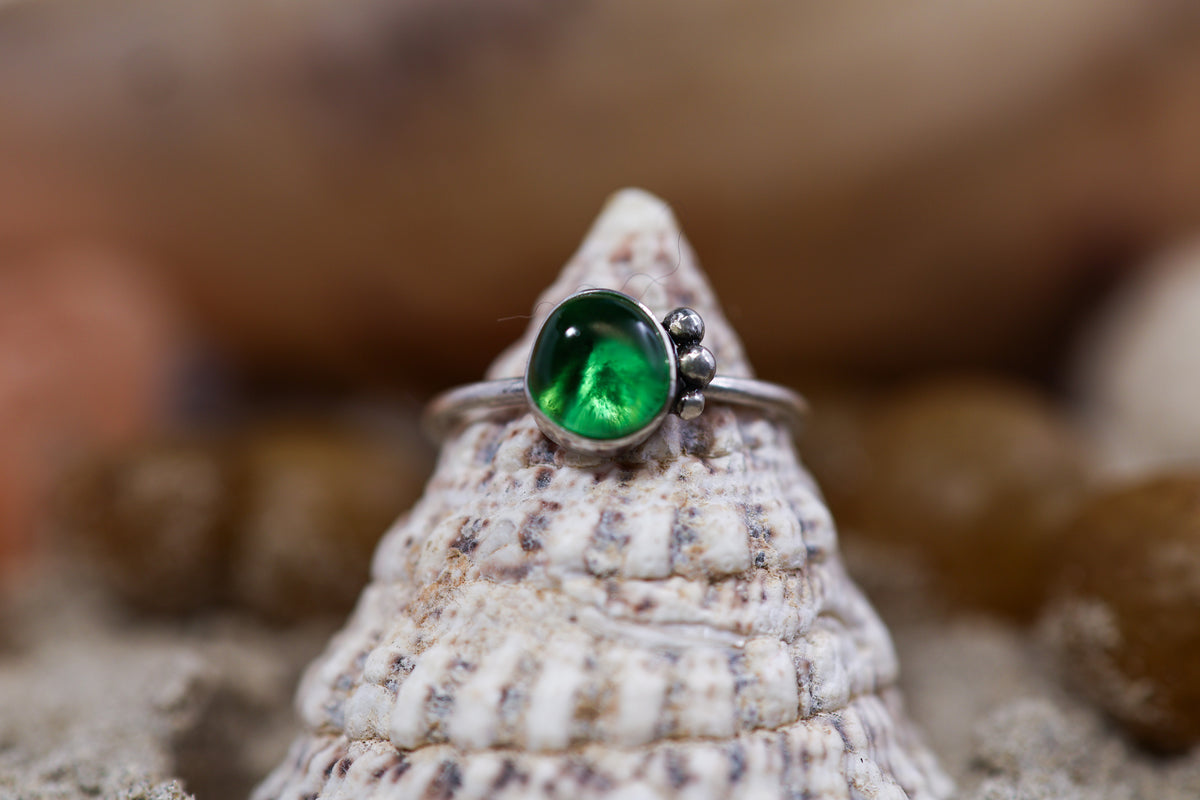 Sterling Silver 925 Ring - Simple Magic - Sea Glass - Green - P+ / 8.25