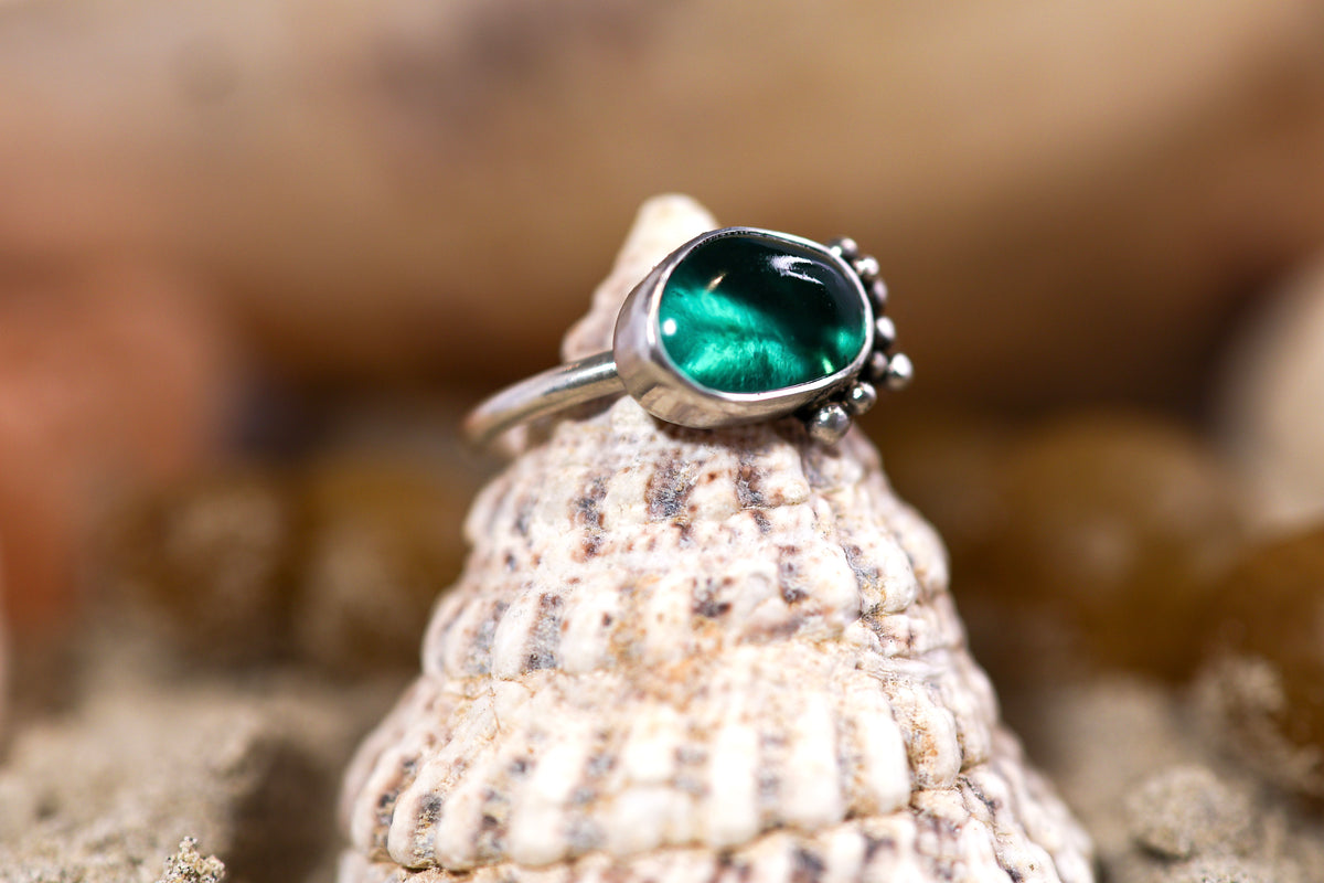 Sterling Silver 925 Ring - Simple Magic - Sea Glass - Teal -  O+/ 7.75