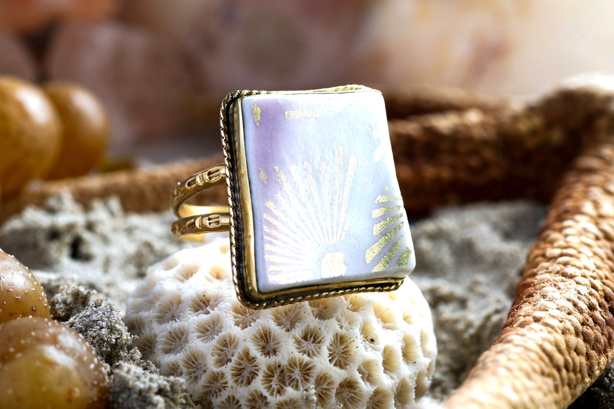 Brass Ring - Vintage Porcelain - Pink Gold Pattern - R / 9