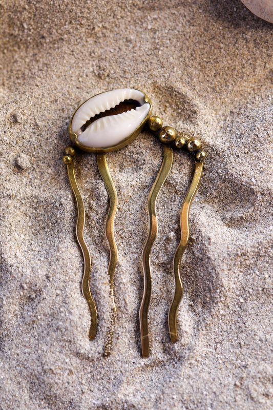 Hairpin Cowrie Shell – Ocean Bubble Design