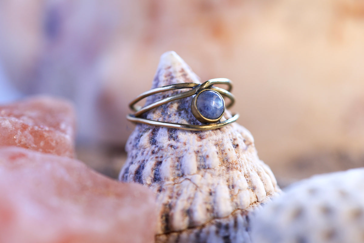 Brass Ring – Wild Wire - Moonstone – P / 8