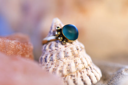Brass Ring – Earthly Treasures - Sea Glass - Blue - R / 9