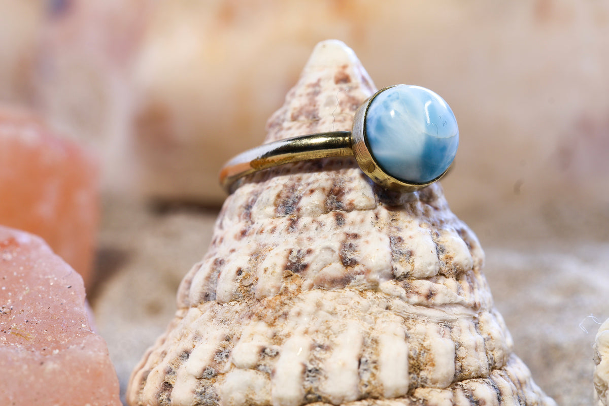Brass Ring – Earthly Treasures - Larimar - O / 7.5