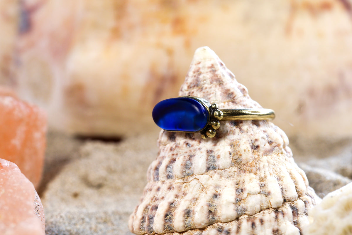 Brass Ring – Earthly Treasures - Sea Glass - Dark Blue  Q / 8.5