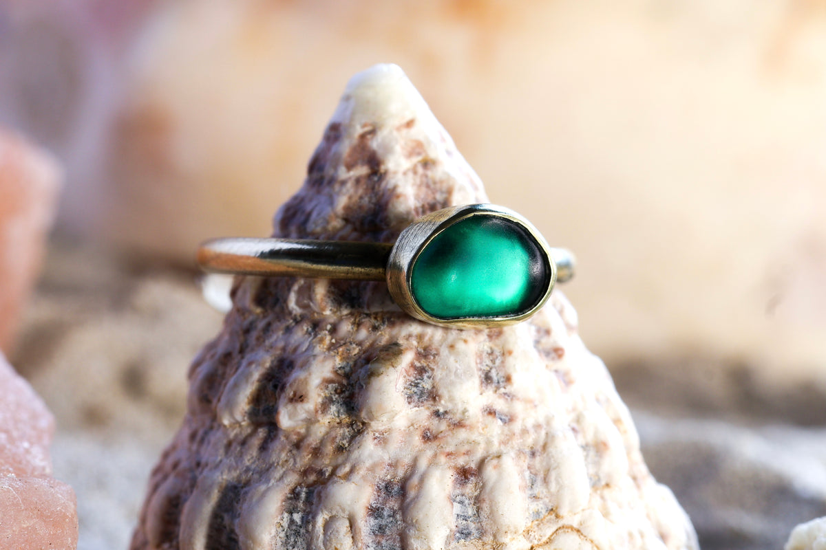 Brass Ring – Earthly Treasures - Sea Glass - Green - Q / 8.75