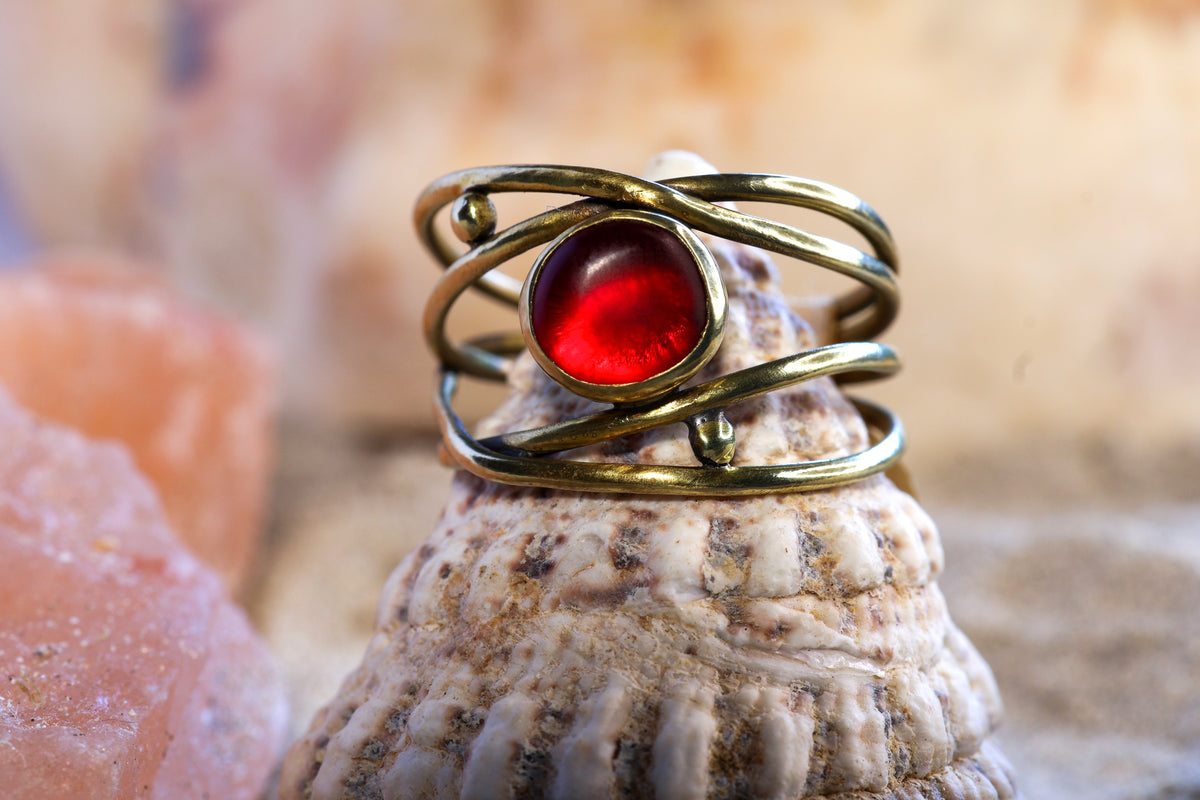Brass Ring – Bohemian Soul - Sea Glass - Wild Wire - Red - R+ / 9.25