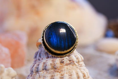Brass Ring – Bohemian Soul - Blue Labradorite - O / 7.5
