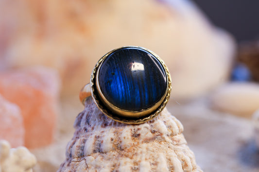 Brass Ring – Bohemian Soul - Blue Labradorite - O / 7.5
