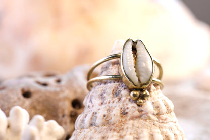 Brass Ring – Bohemian Soul - Cowrie Shell  - P / 8