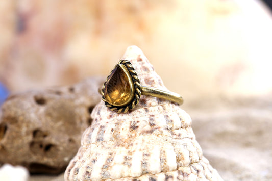 Brass Ring – Bohemian Soul -Citrine - Twisty Wire - P / 8
