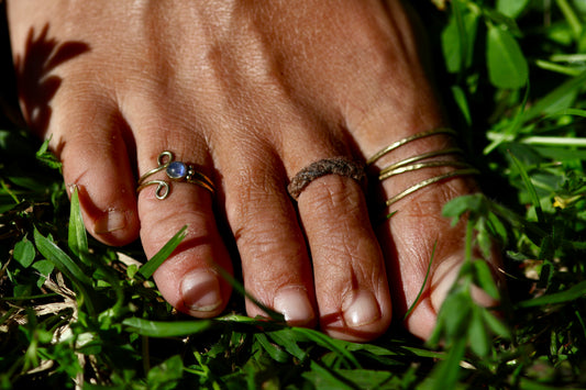 Statement Toe / Knuckle Ring - Moonstone