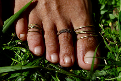 Simple Toe / Knuckle Ring - Twist Hammered